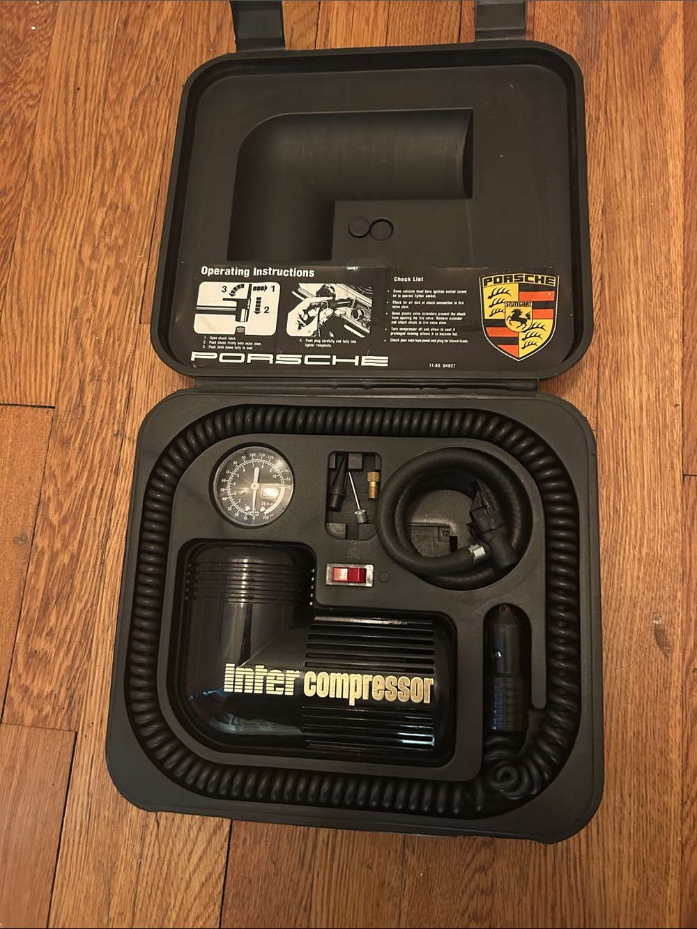 NEW Porsche Black Tire Inflator / Inter Compressor